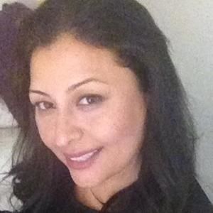 Meet your Posher, Roxana
